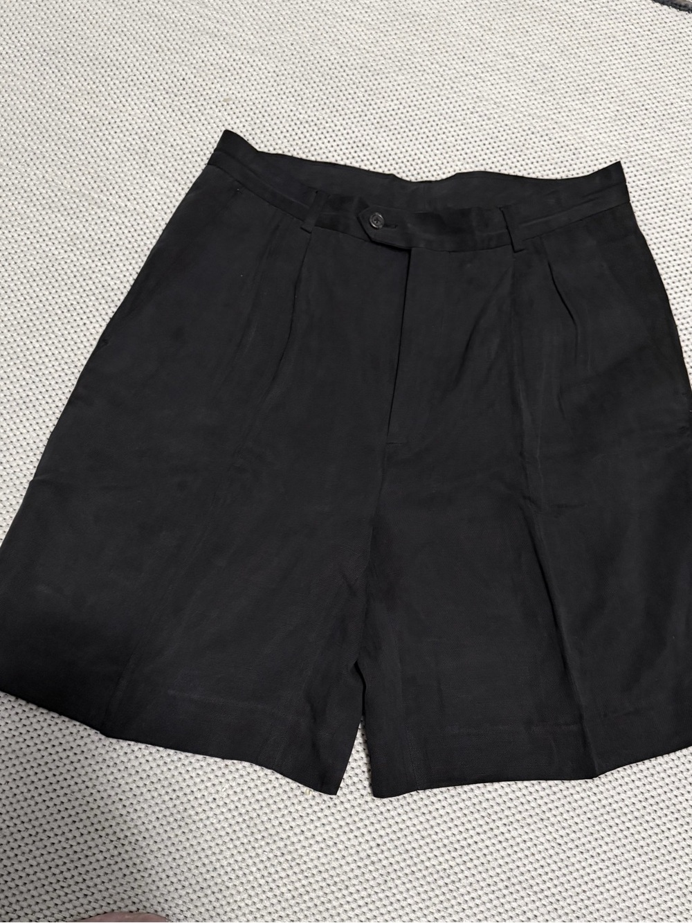 High-Waist Black Pleated Bermuda Shorts for Women